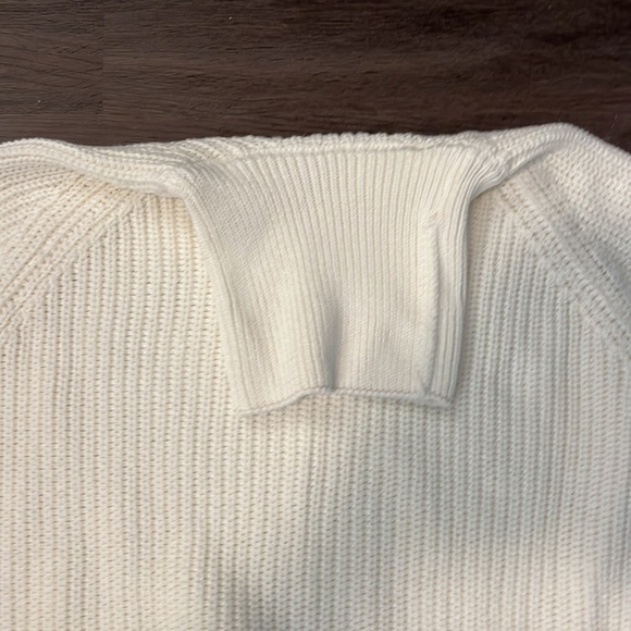 Zara White Turtleneck - Picture 10 of 11